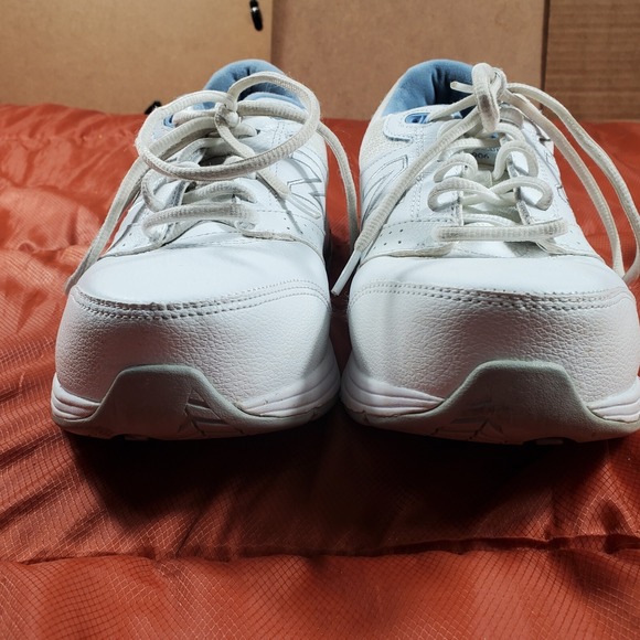 New Balance Women's 928 V3 Lace-up Walking Shoe Size 9 White - Picture 3 of 16